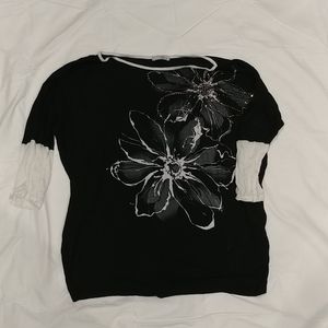 Dare Blk/White Flower Top